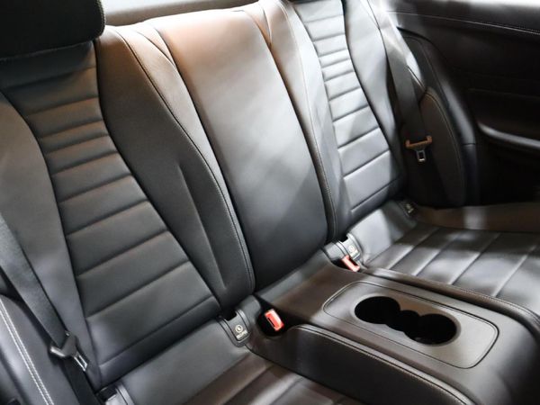 2017-Mercedes-Benz-E-Class-E-400-Coupe-4Matic image:17