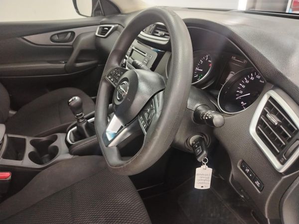 2019-Nissan-Qashqai-12T-Visia image:8