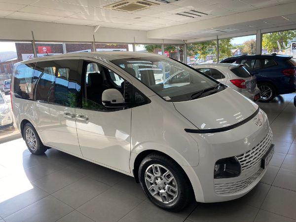 Used Hyundai Staria 2.2d Executive Auto for sale in Kwazulu Natal