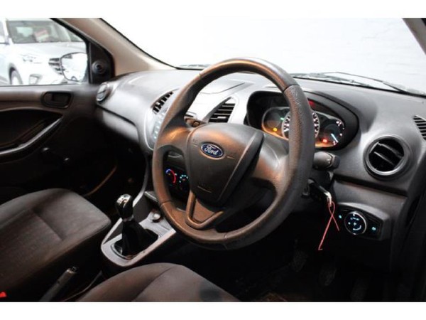  Ford Figo 1.5 Ambiente 5-pr usados ​​en venta en Kwazulu Natal - Cars.co.za (ID::8787035)