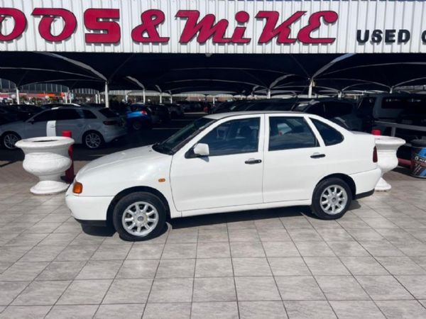 Volkswagen polo classic online 1998