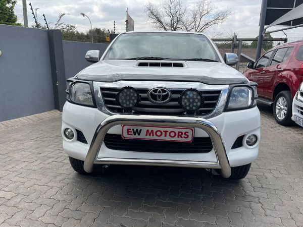 Used Toyota Hilux 3.0 D-4D Raider 4x4 Single-Cab for sale in