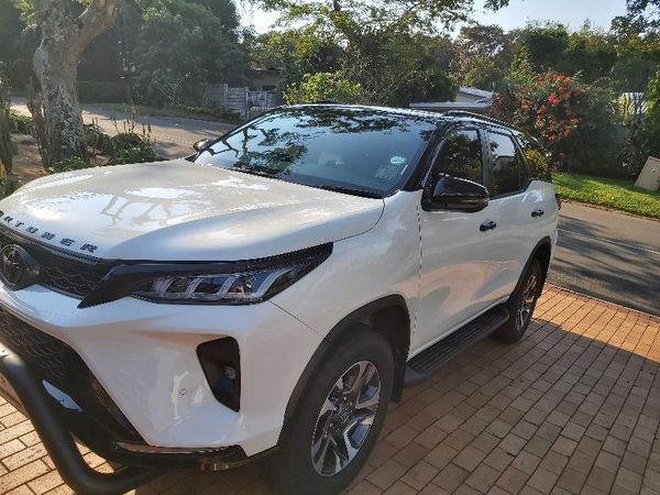 2024-Toyota-Fortuner-28-GD-6-Auto-mHev image:1