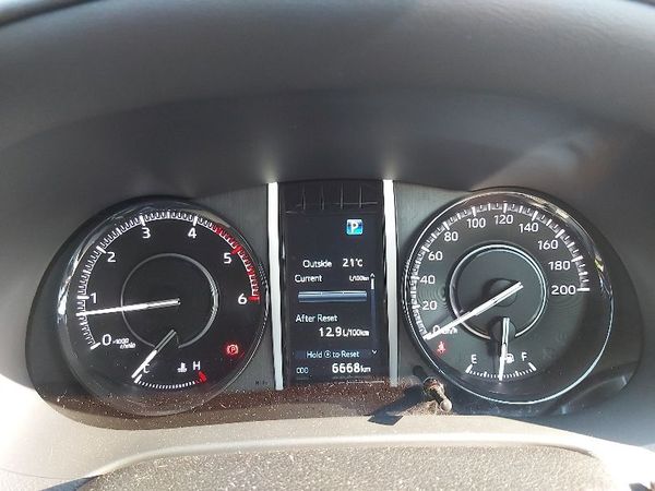 2024-Toyota-Fortuner-28-GD-6-Auto-mHev image:5