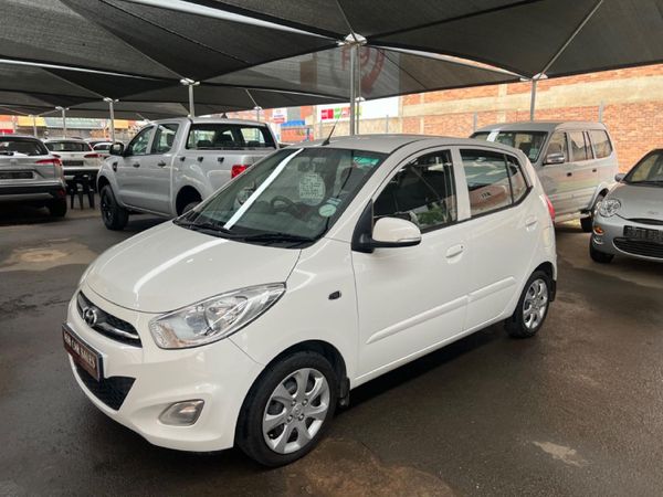 2016-Hyundai-i10-11-GLS-Motion image:2