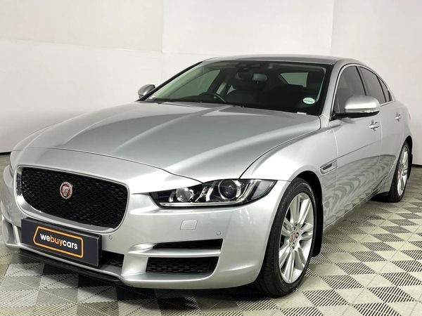 Jaguar XE 2.0 D Prestige 