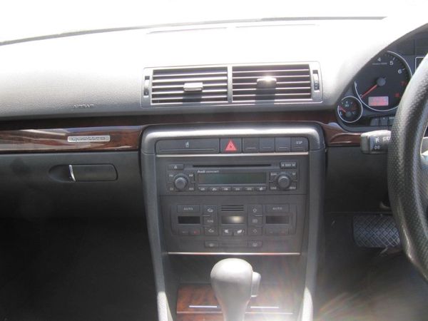 2005-Audi-A4-32-FSI-quattro-Auto image:9