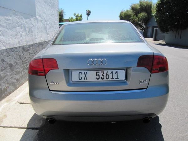 2005-Audi-A4-32-FSI-quattro-Auto image:4