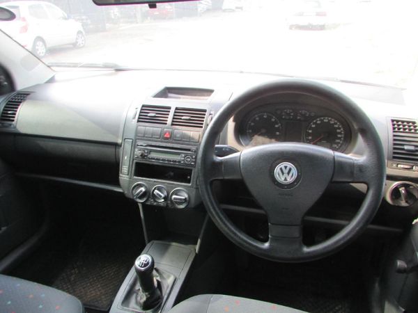 Vw polo 2008 online interior