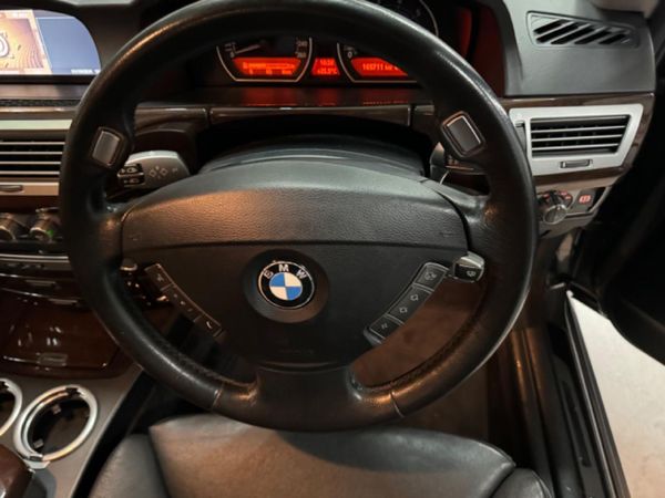 2006-BMW-7-Series-750i image:14