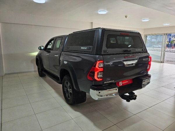 Toyota Hilux 4x4 Double Cap w/Hardtop - (automatic)