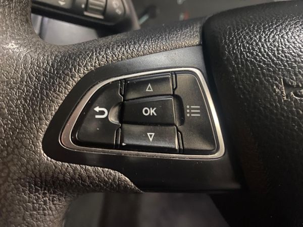 2019-Ford-EcoSport-15-TiVCT-Ambiente image:17