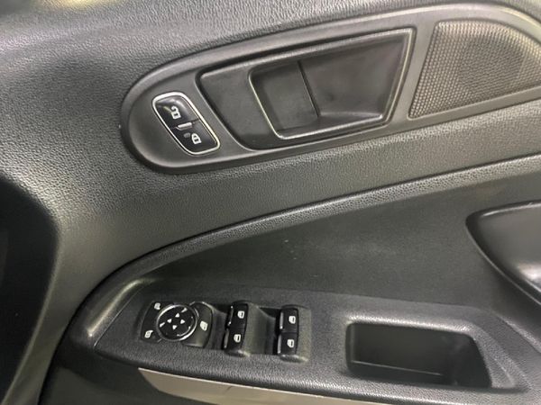 2019-Ford-EcoSport-15-TiVCT-Ambiente image:19