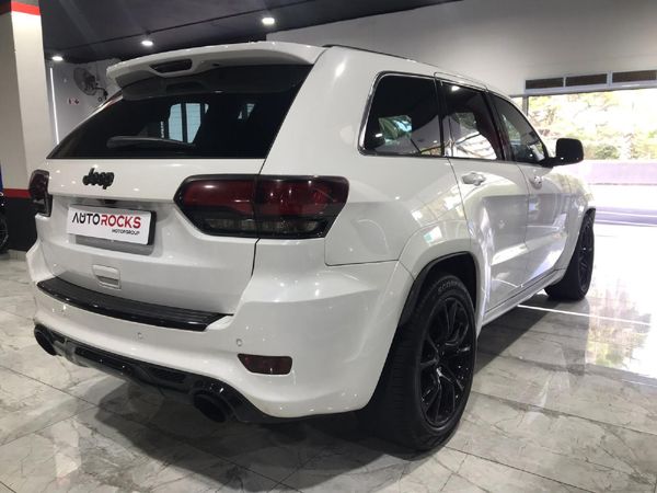 2015-Jeep-Grand-Cherokee-64-SRT-FITTED-WITH-WHIPPLE-SUPERCHAGER image:9