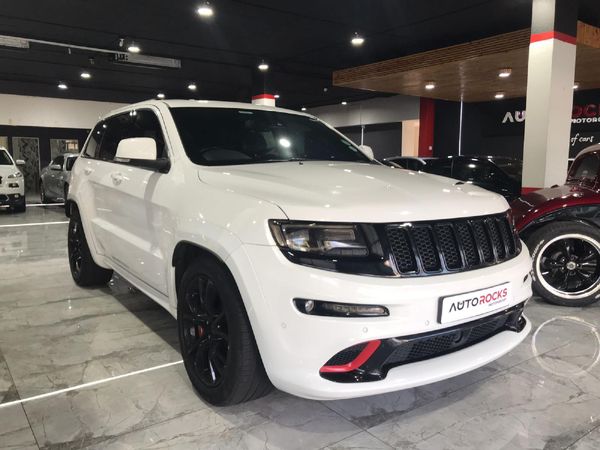 2015-Jeep-Grand-Cherokee-64-SRT-FITTED-WITH-WHIPPLE-SUPERCHAGER image:1
