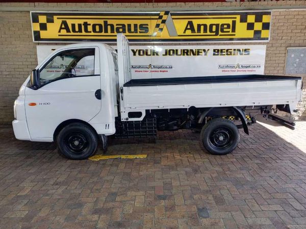 Used Hyundai H100 Bakkie 2.6D Tipper for sale in Western Cape