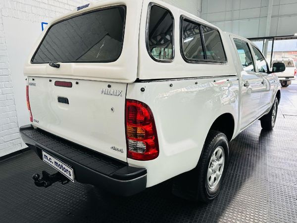 Used Toyota Hilux Toyota Hilux 2.5 SRX D4D D/C 4X4 for sale in Western Cape