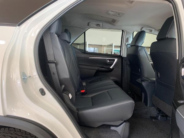 2026-Toyota-Fortuner-24-GD-6-RB-Auto image:12