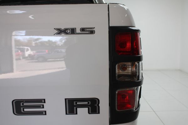 2023-Ford-Ranger-22-TDCi-XLS-Double-Cab image:22