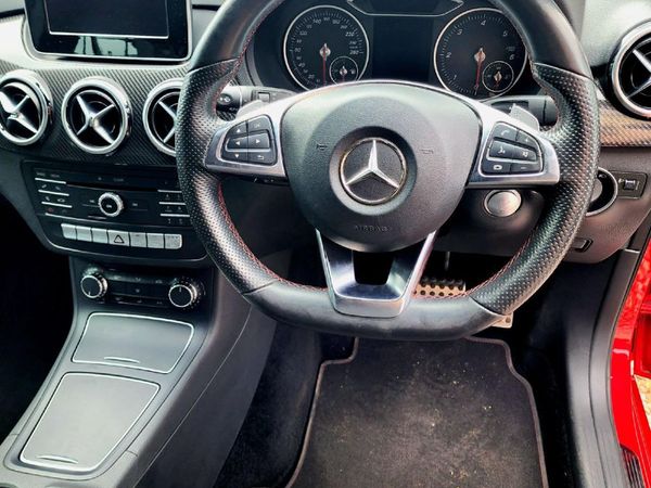 2015-Mercedes-Benz-B-Class-B-200-CDI-AMG-Auto image:8