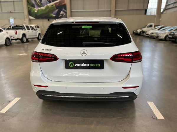 2020-Mercedes-Benz-B-Class-B-200-Auto image:3