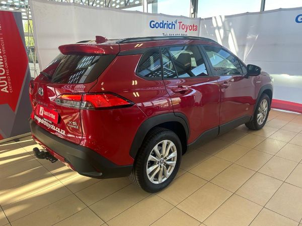 2024-Toyota-Corolla-Cross-18-XS-Hybrid image:5
