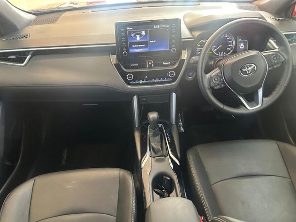 2024-Toyota-Corolla-Cross-18-XS-Hybrid image:8