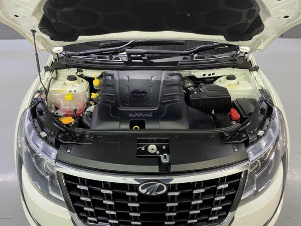 2021-Mahindra-XUV-500-22D-mHawk-7-seat-W6-Auto image:13
