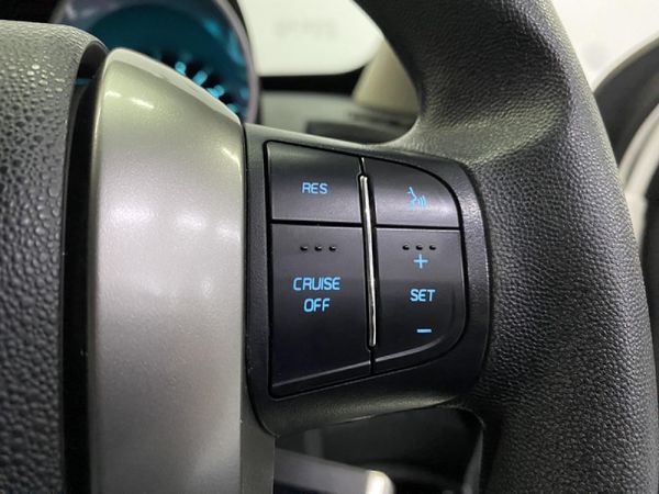 2021-Mahindra-XUV-500-22D-mHawk-7-seat-W6-Auto image:18