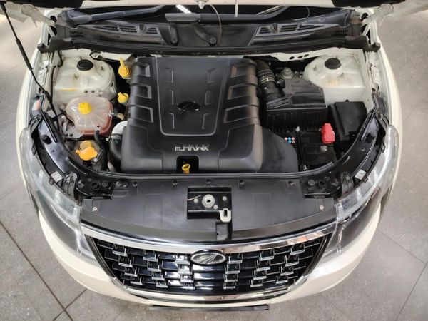 2021-Mahindra-XUV-500-22D-mHawk-7-seat-W6-Auto image:28
