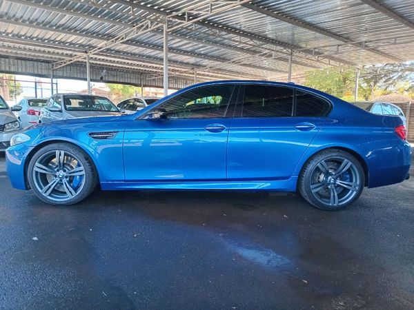 2012-BMW-M5-M-DCT image:1