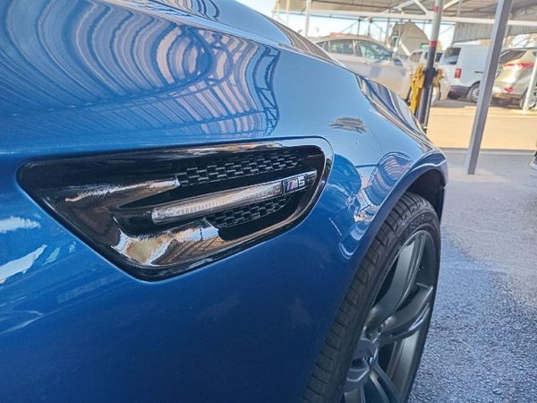 2012-BMW-M5-M-DCT image:5