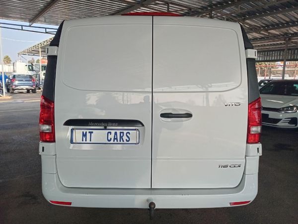 2016-Mercedes-Benz-Vito-116-22-CDI-Panel-Van image:2