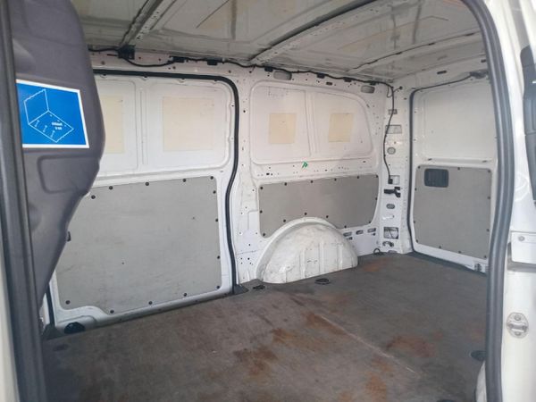 2016-Mercedes-Benz-Vito-116-22-CDI-Panel-Van image:4