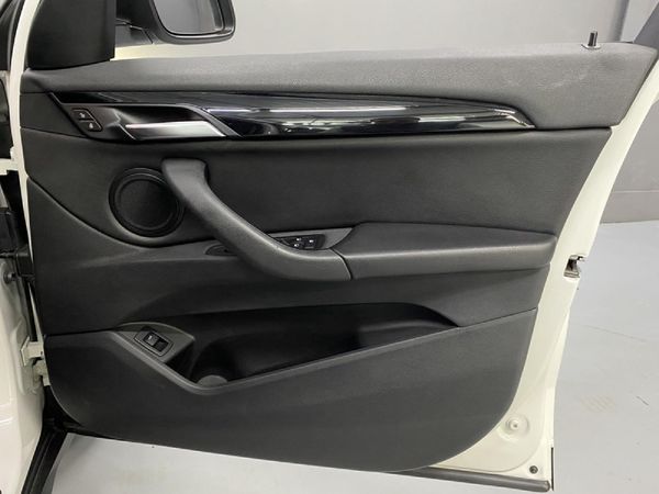 2019-BMW-X1-sDrive18i-Auto image:8