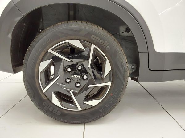 2024-Kia-Sonet-15-LX image:13