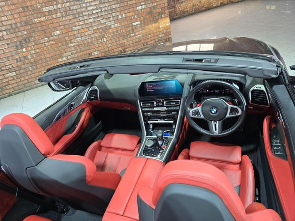 2022-BMW-M8-Competition-Convertible image:11