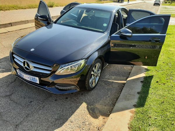 2015-Mercedes-Benz-C-Class-C-180-Avantgarde-Auto image:12