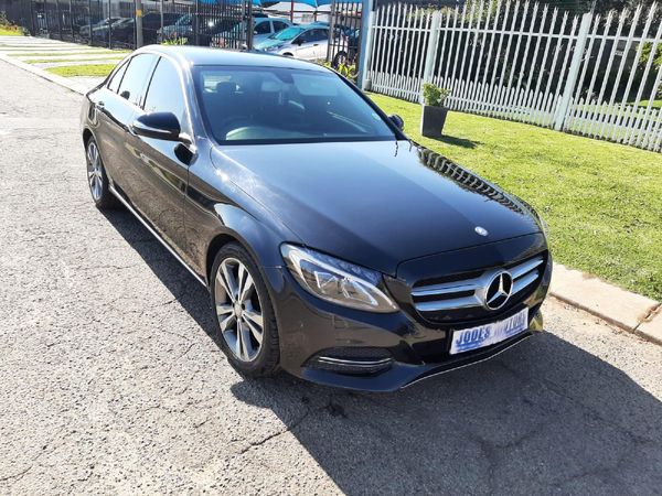 2015-Mercedes-Benz-C-Class-C-180-Avantgarde-Auto image:3