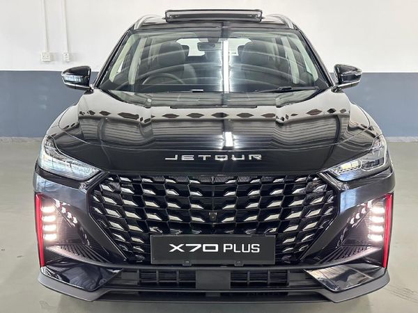 2026-Jetour-X70-Plus-15T-Deluxe image:1