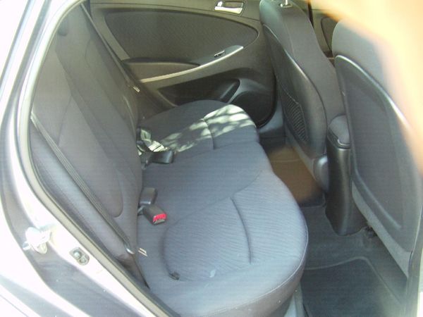2017-Hyundai-Accent-16-GLS-Fluid-Auto image:10