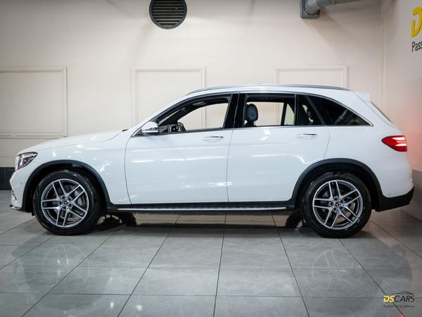 2018-Mercedes-Benz-GLC-350d image:6