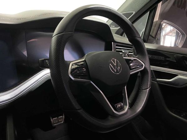 2021-Volkswagen-Touareg-30-TDI-V6-Executive image:15
