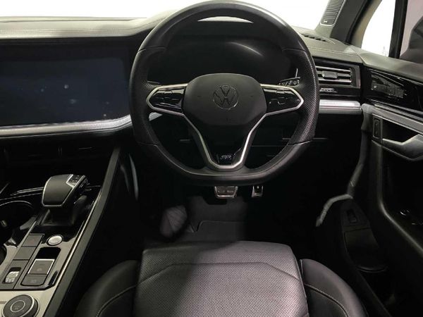 2021-Volkswagen-Touareg-30-TDI-V6-Executive image:16
