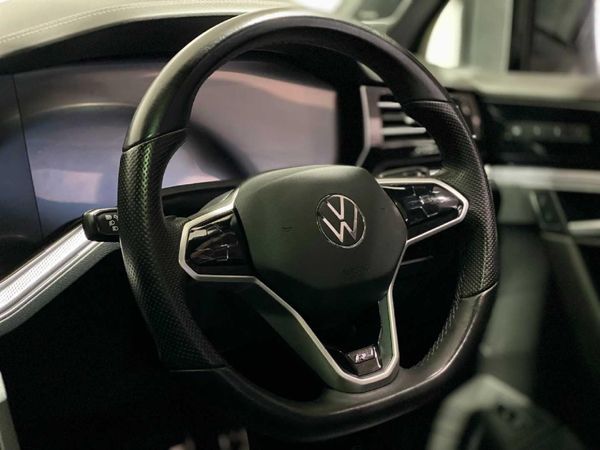 2021-Volkswagen-Touareg-30-TDI-V6-Executive image:28