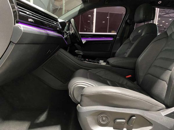 2021-Volkswagen-Touareg-30-TDI-V6-Executive image:7