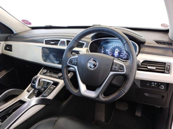 2022-Proton-X70-15T-Executive-AWD image:7