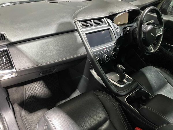 2021-Jaguar-E-Pace-D180-20D-SE-132kW image:6