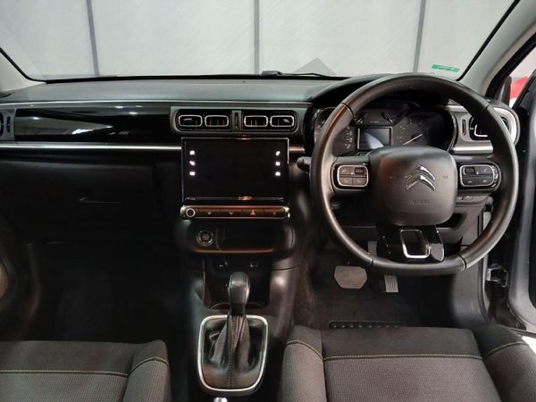 2022-Citroen-C3-12-PureTech-Shine-81kW image:9