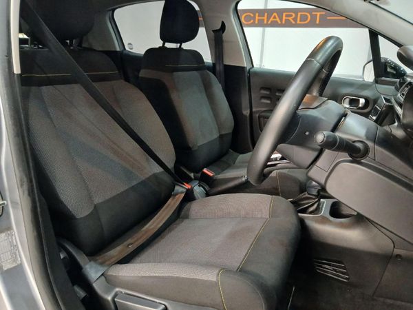 2022-Citroen-C3-12-PureTech-Shine-81kW image:7